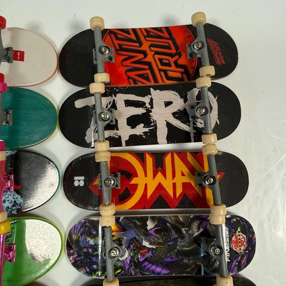 Tech Deck Fingerboard Lot Bundle 14pc Santa Cruz Zero Diamond Flip Bakugan - Picture 5 of 7